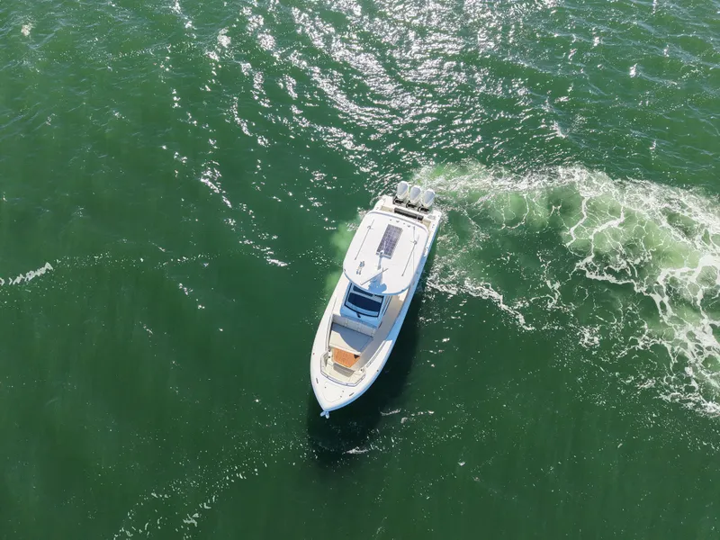 Slide: The Image of Boston Whaler 320 Vantage 2024 - 71