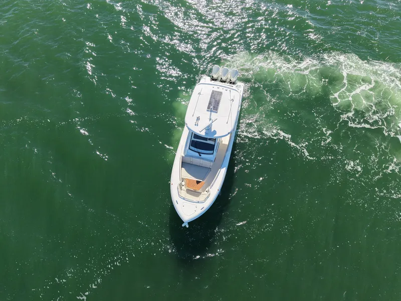 Slide: The Image of Boston Whaler 320 Vantage 2024 - 72