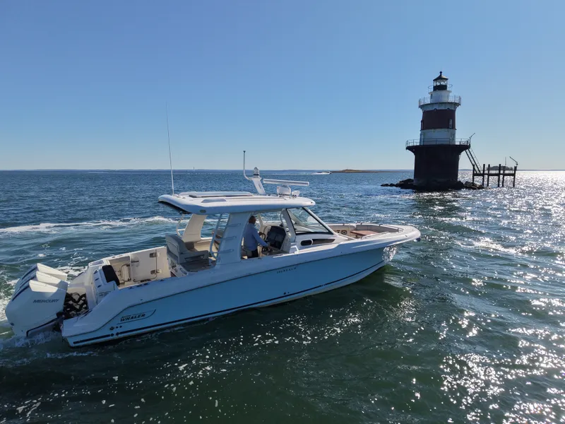 Slide: The Image of Boston Whaler 320 Vantage 2024 - 82