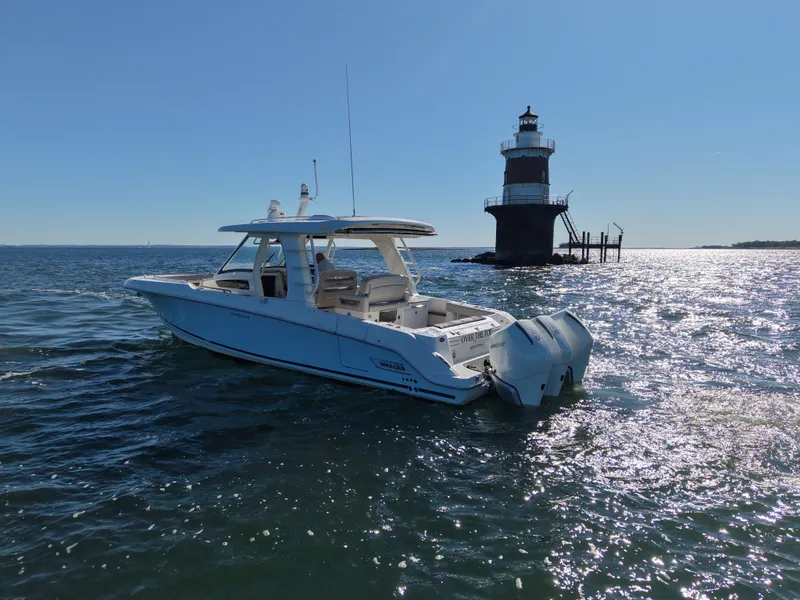 Slide: The Image of Boston Whaler 320 Vantage 2024 - 54