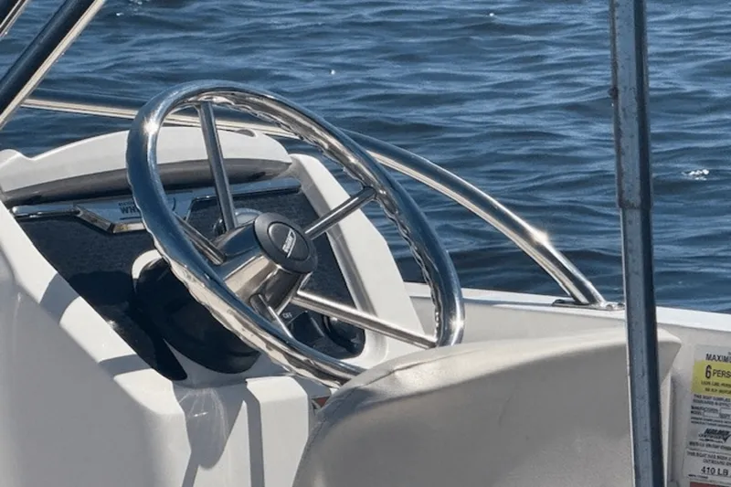 Slide: The Image of Boston Whaler 16 SUPER SPORT 2021 - 5