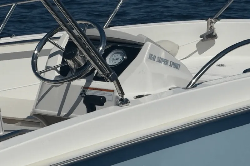Slide: The Image of Boston Whaler 16 SUPER SPORT 2021 - 9