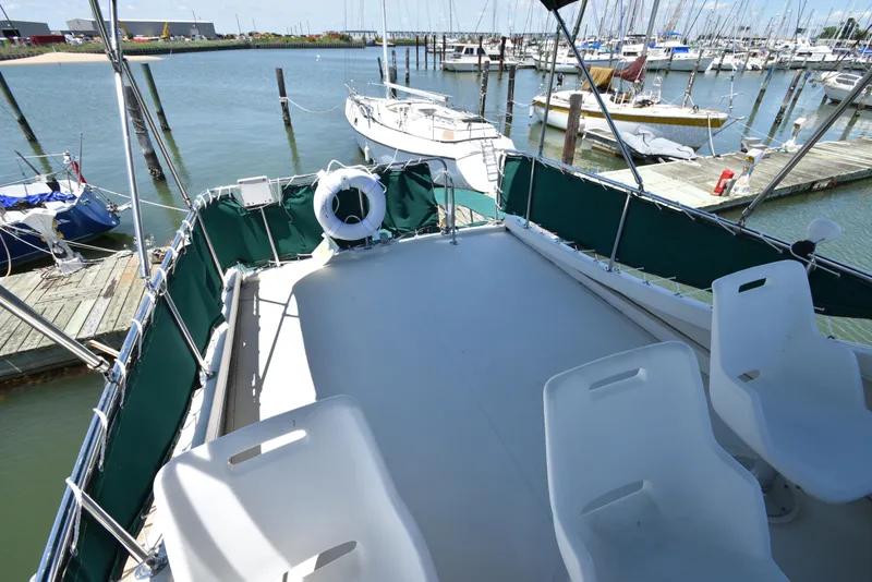 Slide: The Image of Camano 31 Trawler 2001 - 53