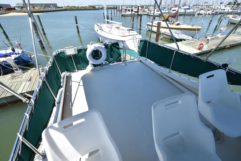 Slide: The Image of Camano 31 Trawler 2001 - 54