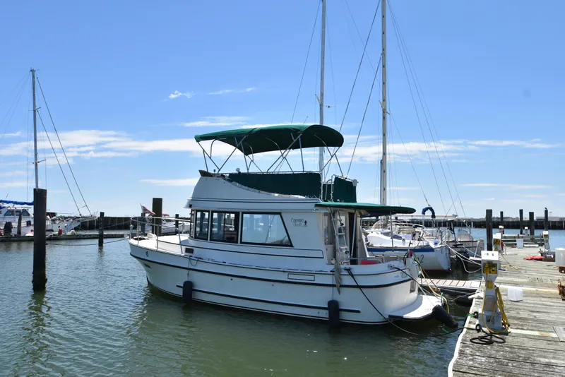 Slide: The Image of Camano 31 Trawler 2001 - 60