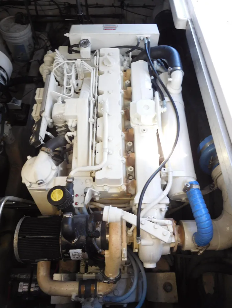 Slide: The Image of Sea Ray 420 Sundancer 2005 - 51