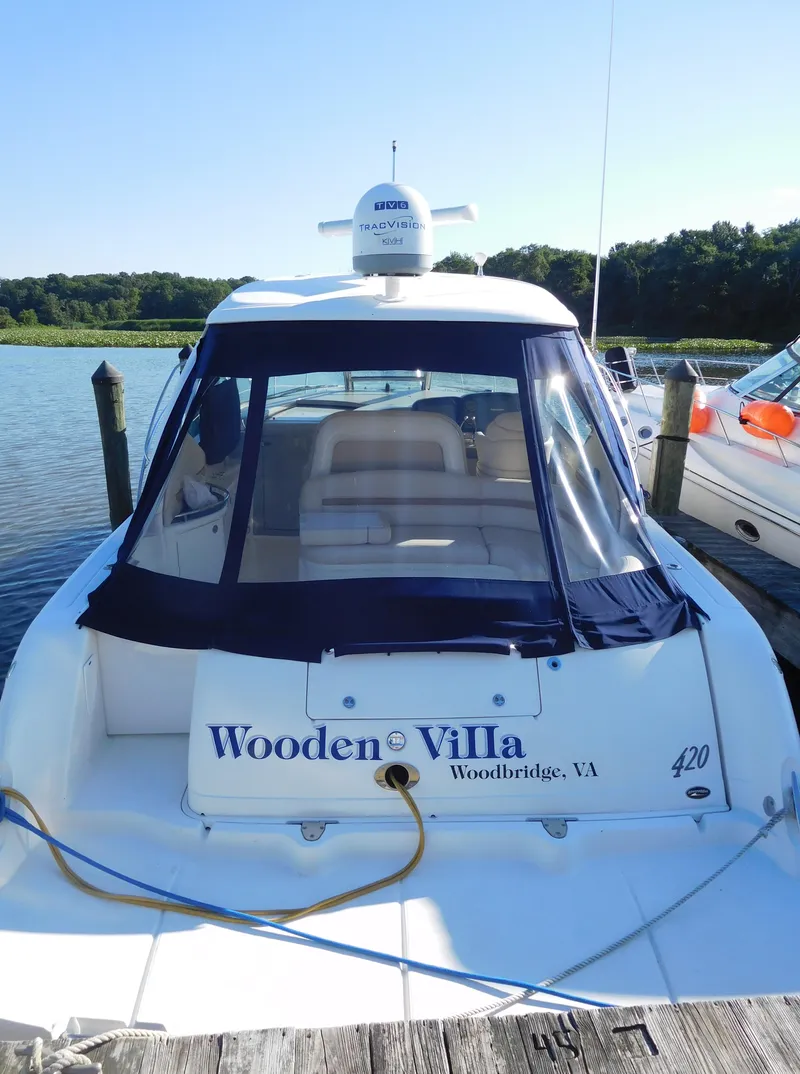 Slide: The Image of 2005 Sea Ray 420 Sundancer docked, named Wooden Villa, in Woodbridge, VA. - 6