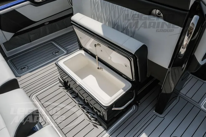 Slide: The Image of Nor-Tech 450 Sport Center Console 2026 - 27