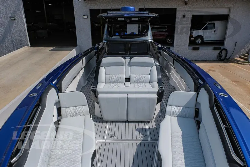 Slide: The Image of Nor-Tech 450 Sport Center Console 2026 - 36