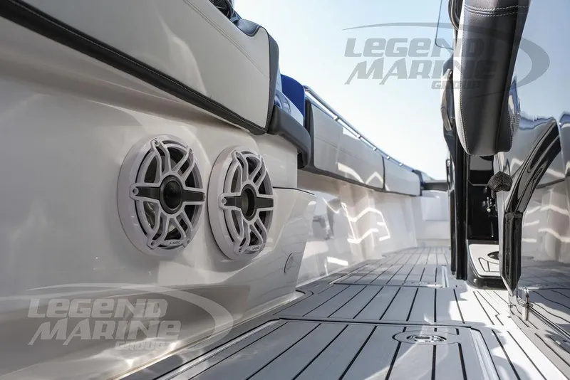 Slide: The Image of Nor-Tech 450 Sport Center Console 2026 - 51