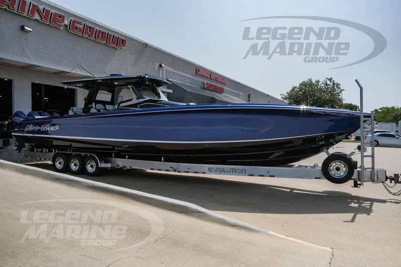 Slide: The Image of Nor-Tech 450 Sport Center Console 2026 - 6