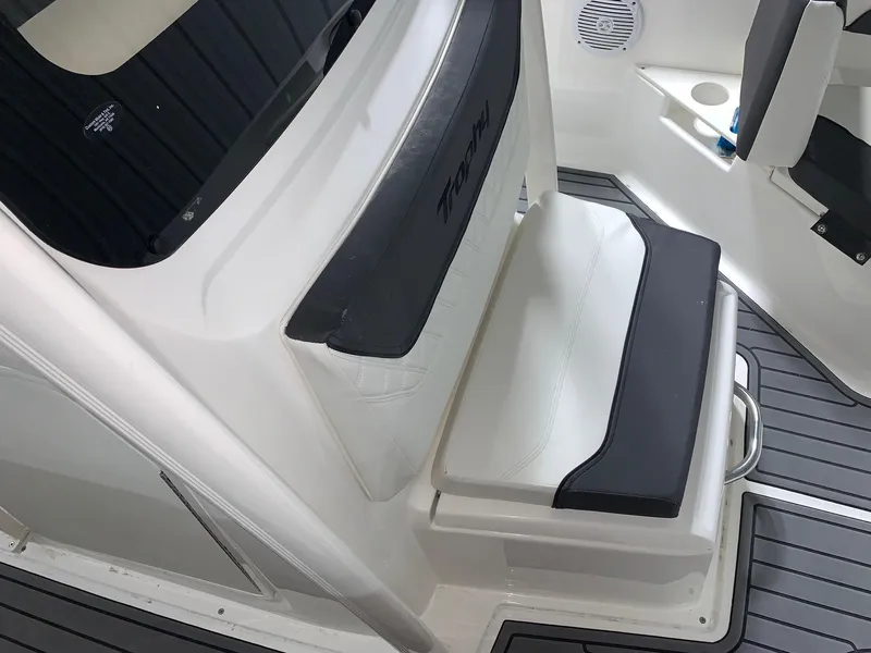 Slide: The Image of 2024 Bayliner Trophy 20CC boat interior seating and deck. - 10