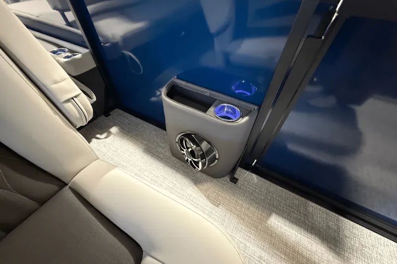 Slide: The Image of Harris Sunliner 230 2026 - 18