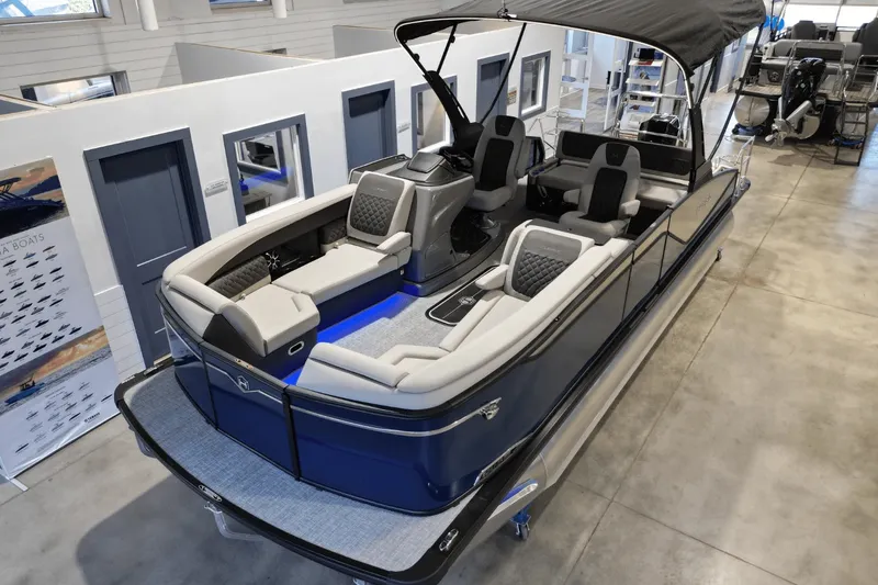 Slide: The Image of Harris Sunliner 230 2026 - 2