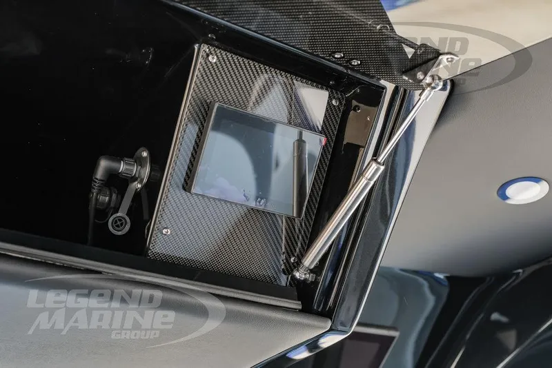 Slide: The Image of Nor-Tech 450 Sport Center Console 2026 - 52