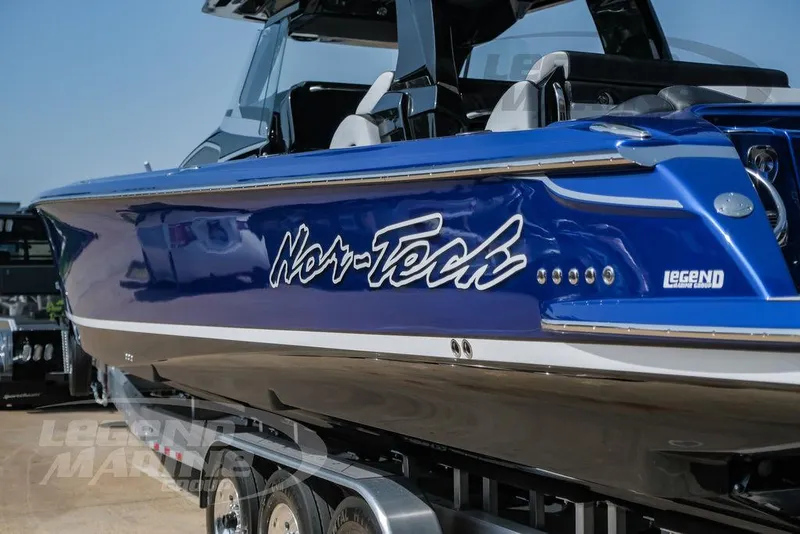 Slide: The Image of Nor-Tech 450 Sport Center Console 2026 - 59