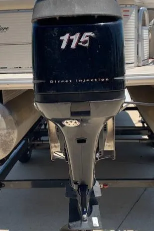 Slide: The Image of 2008 Sun Tracker Party Barge 24 with 115 HP direct injection outboard motor. - 10