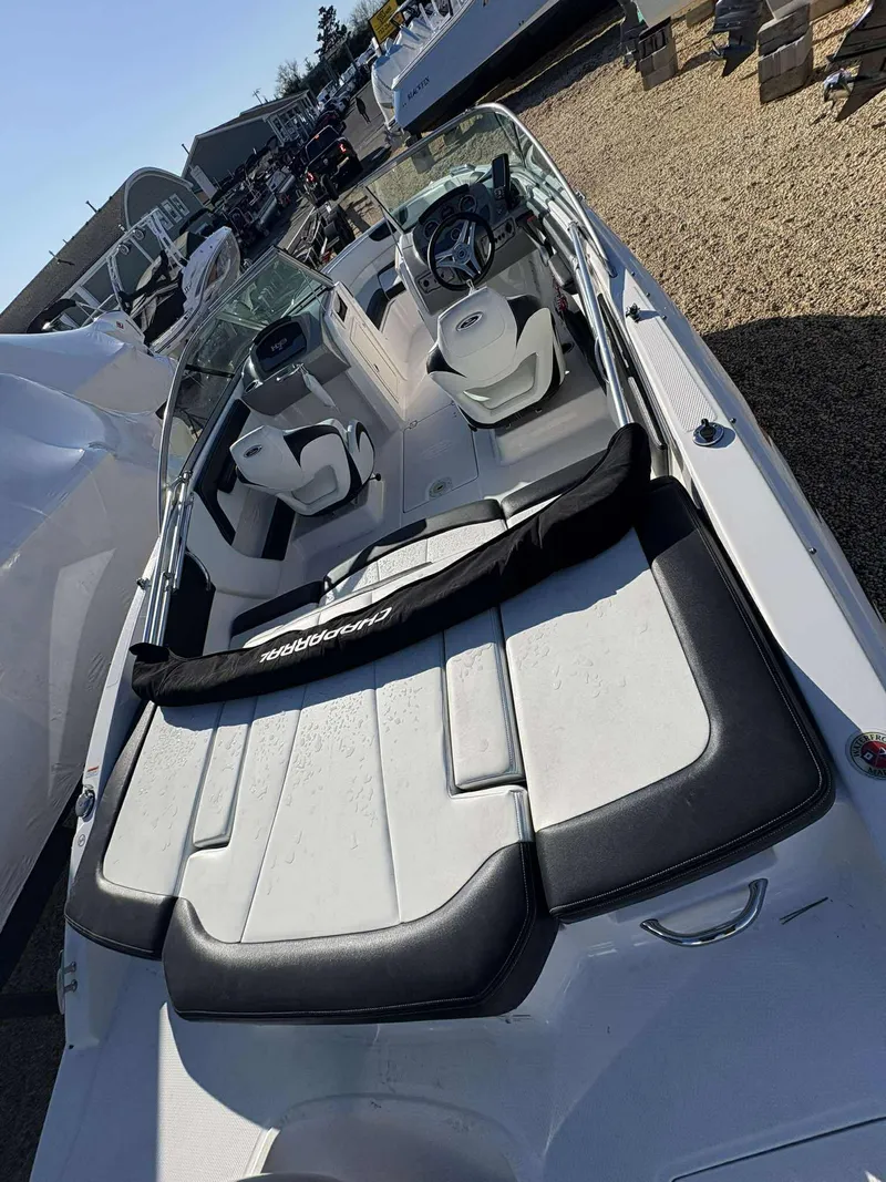 Slide: The Image of Chaparral 21 H20 Deluxe 2017 - 13