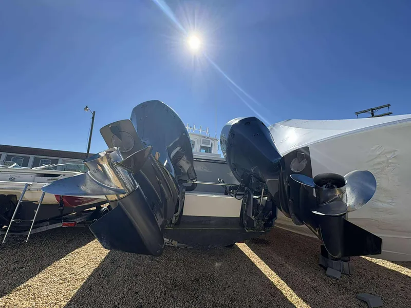 Slide: The Image of Parker Marine 2520 2019 - 18