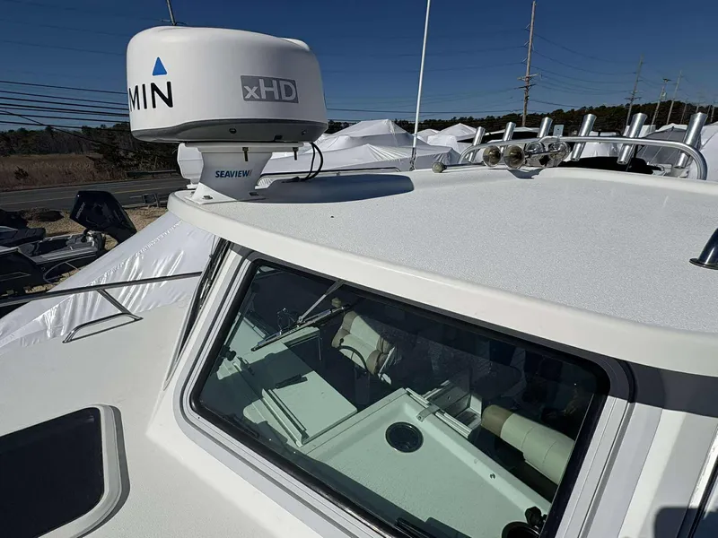 Slide: The Image of Parker Marine 2520 2019 - 19