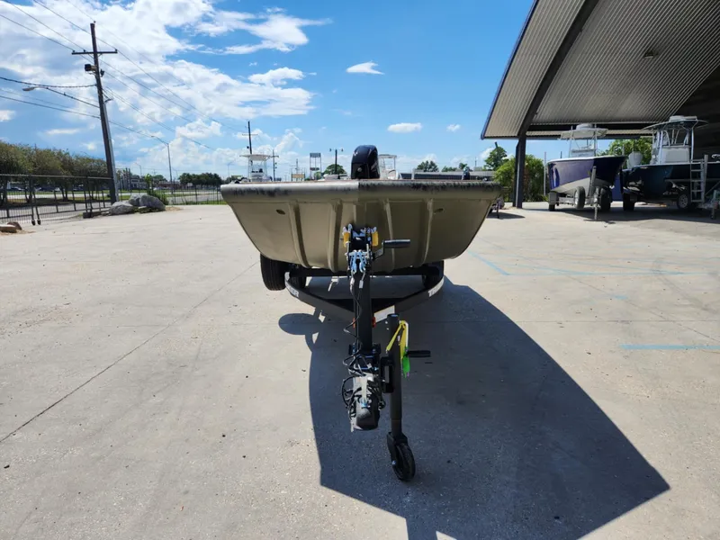 Slide: The Image of Tracker Grizzly 1650T Prairie Wings Edition 2026 - 4