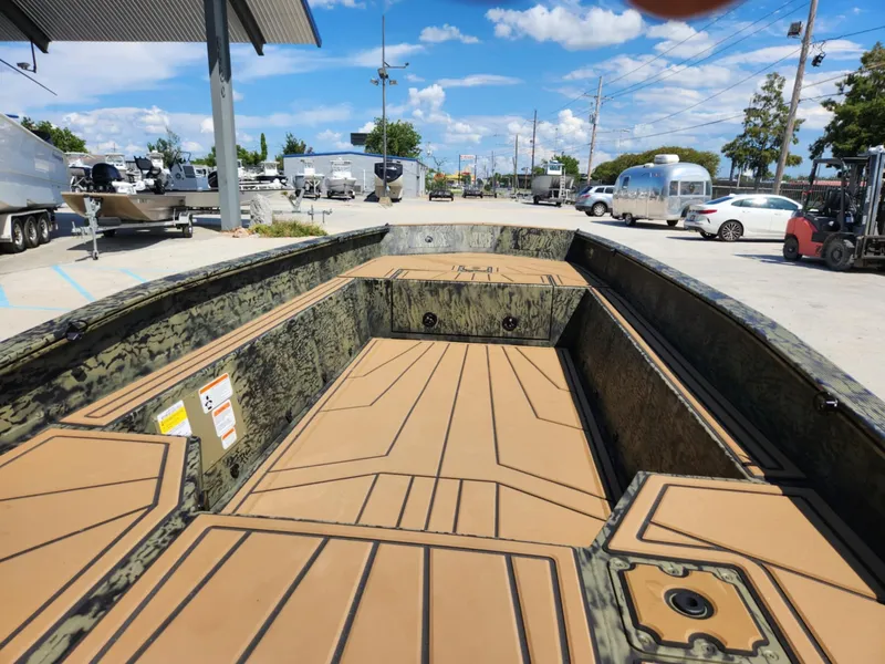 Slide: The Image of Tracker Grizzly 1650T Prairie Wings Edition 2026 - 7