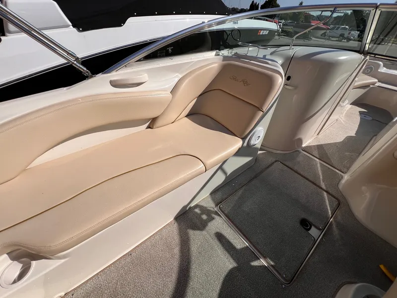 Slide: The Image of Sea Ray 240 SD 2001 - 12