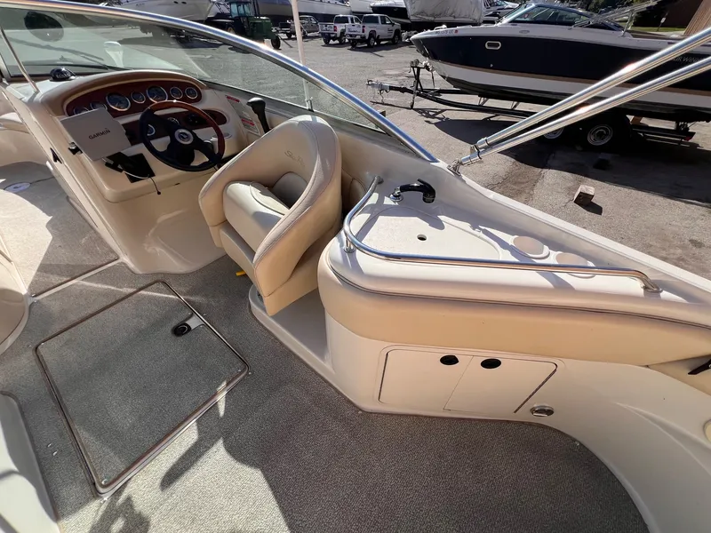 Slide: The Image of Sea Ray 240 SD 2001 - 13