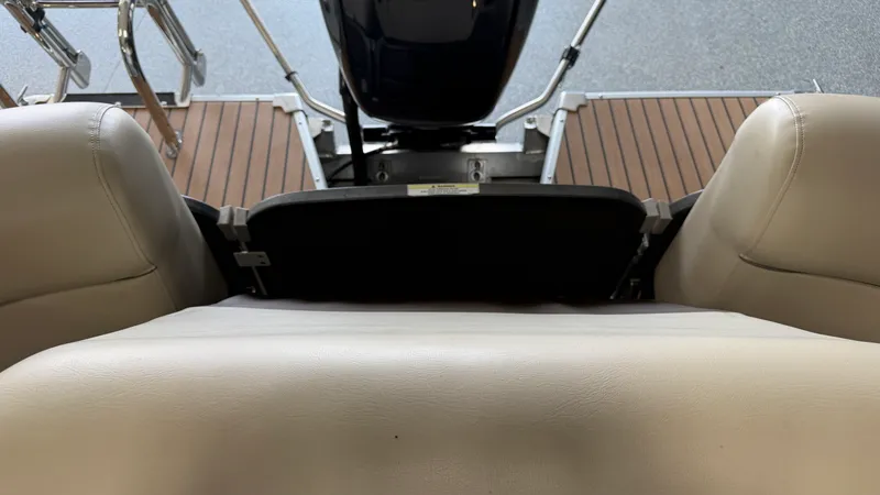 Slide: The Image of Premier 235 SOLARIS 2016 - 80