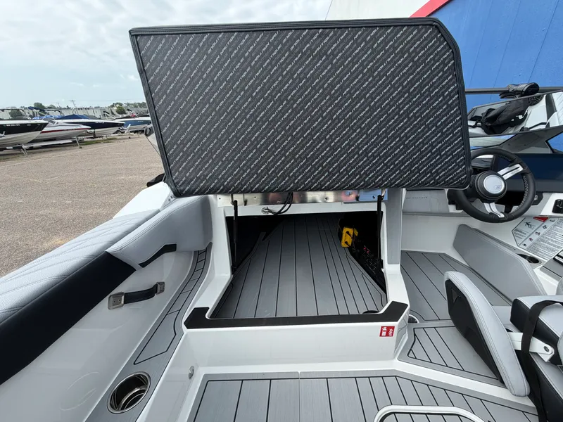 Slide: The Image of Nautique SKI NAUTIQUE 2027 - 17