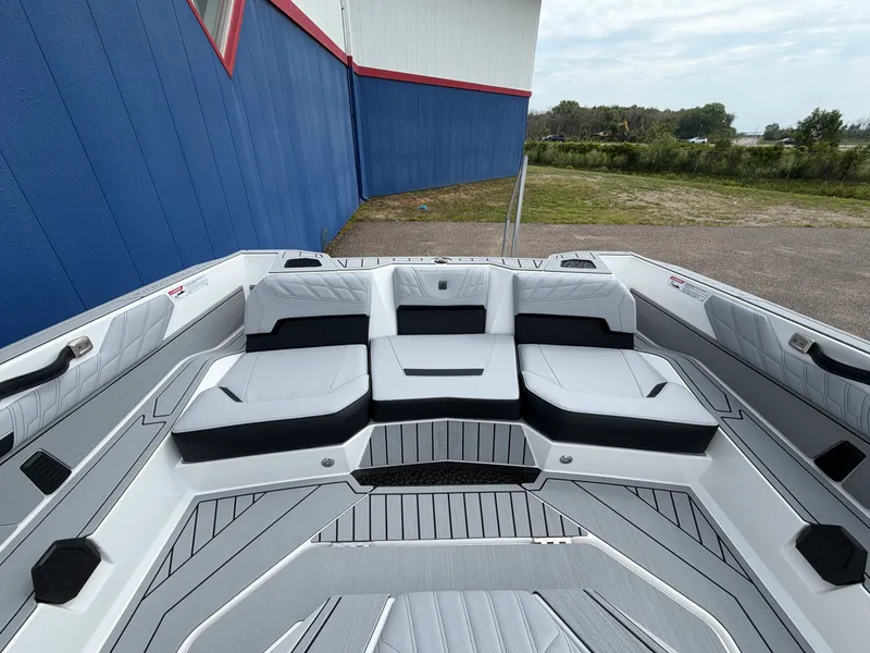 Slide: The Image of Nautique SKI NAUTIQUE 2027 - 7