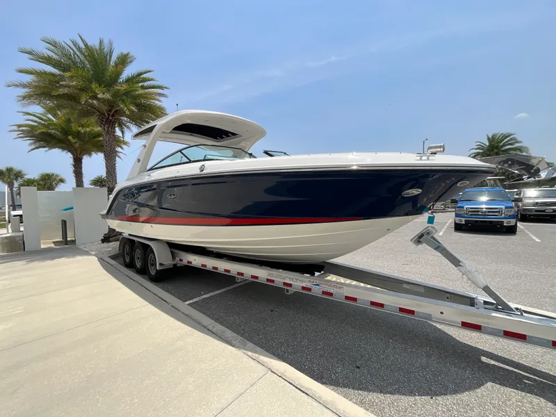 Slide: The Image of Sea Ray SLX 310 Outboard 2027 - 2