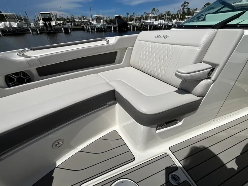 Slide: The Image of Sea Ray SLX 310 Outboard 2027 - 16