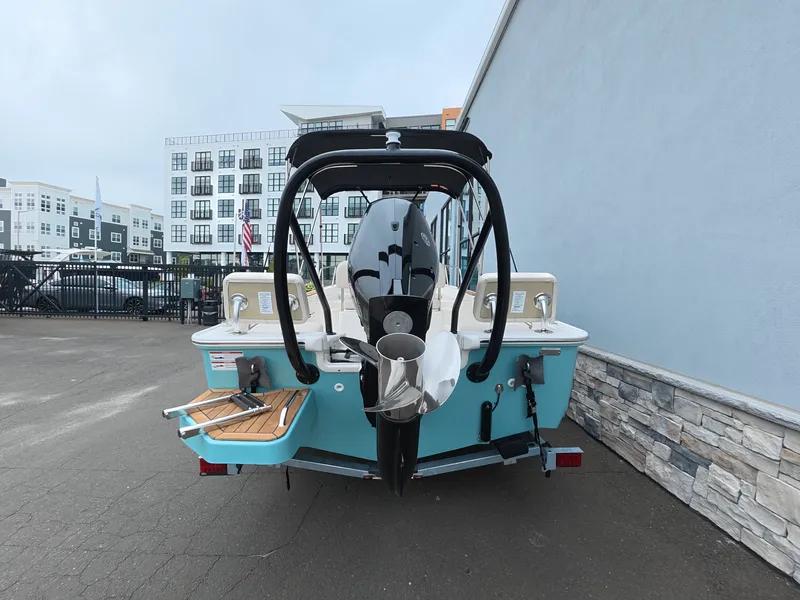 Slide: The Image of Boston Whaler 170 Montauk 2027 - 4