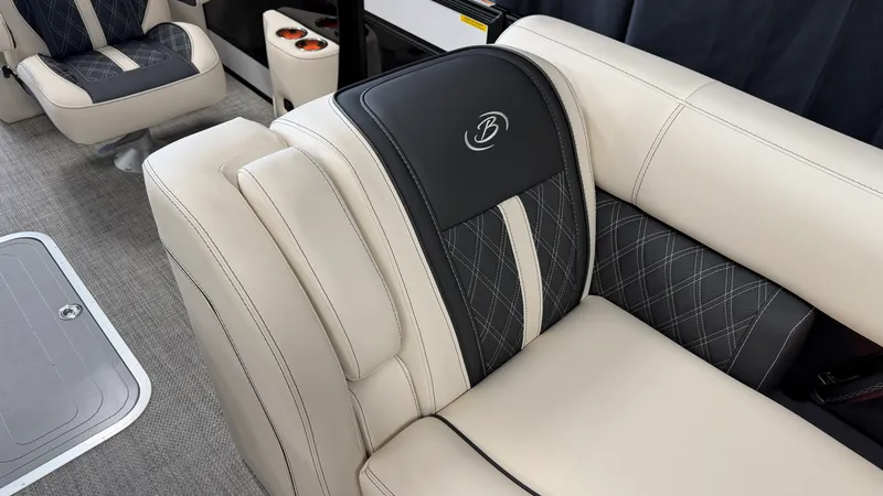 Slide: The Image of Barletta LUSSO23QCSS 2027 - 29