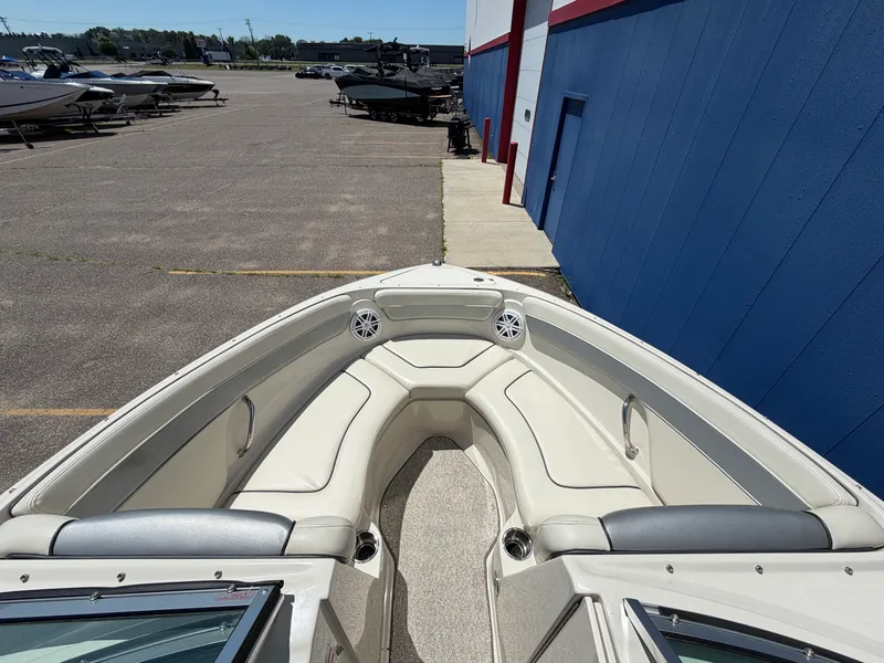 Slide: The Image of Sea Ray 210 SELECT 2010 - 23