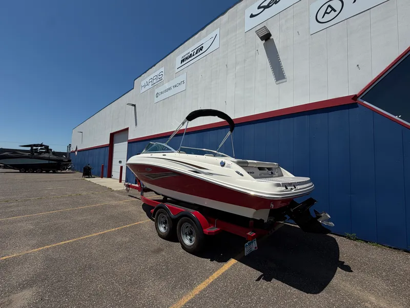 Slide: The Image of Sea Ray 210 SELECT 2010 - 4