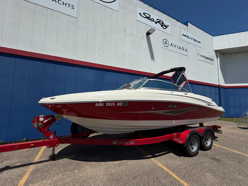 Slide: The Image of Sea Ray 210 SELECT 2010 - 3