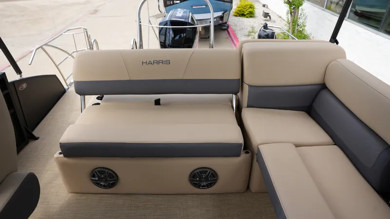 Slide: The Image of Harris Cruiser 230 2023 - 20