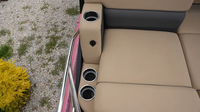 Slide: The Image of Harris Cruiser 230 2023 - 26