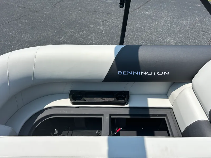 Slide: The Image of Bennington 221S1SR 2027 - 15