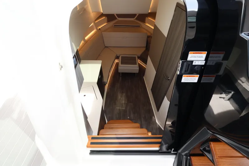 Slide: The Image of Sea Ray Sundancer 370 Outboard 2026 - 45