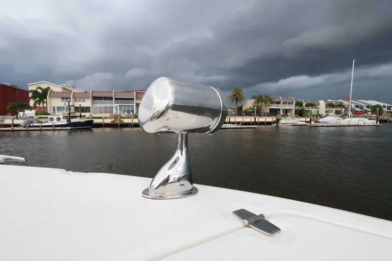 Slide: The Image of Sea Ray Sundancer 370 Outboard 2026 - 63