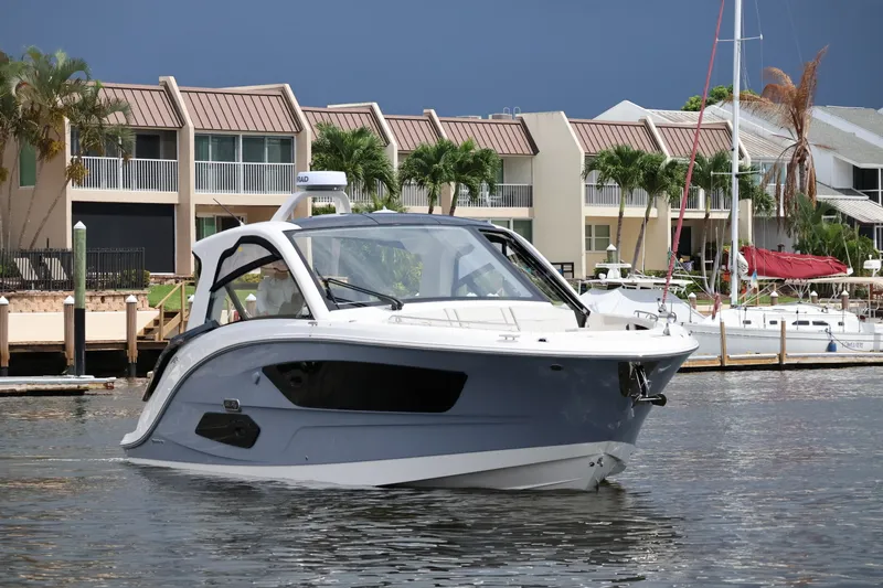 Slide: The Image of Sea Ray Sundancer 370 Outboard 2026 - 25