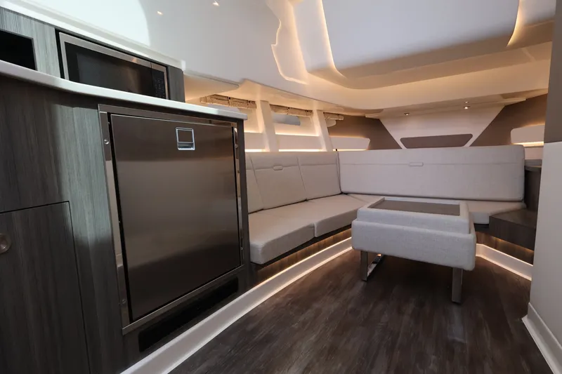 Slide: The Image of Sea Ray Sundancer 370 Outboard 2026 - 47