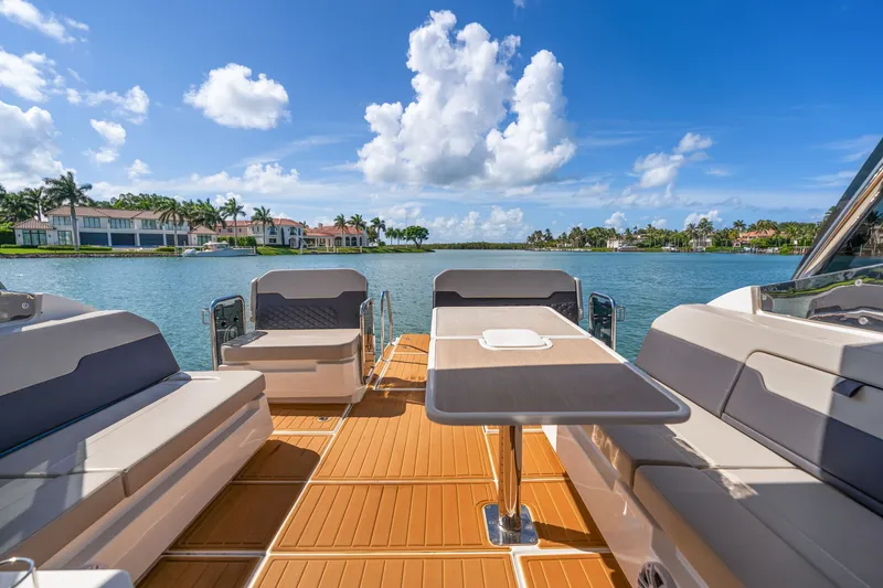 Slide: The Image of Aquila 32 Sport 2023 - 30