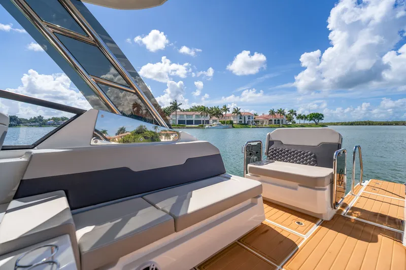 Slide: The Image of Aquila 32 Sport 2023 - 33