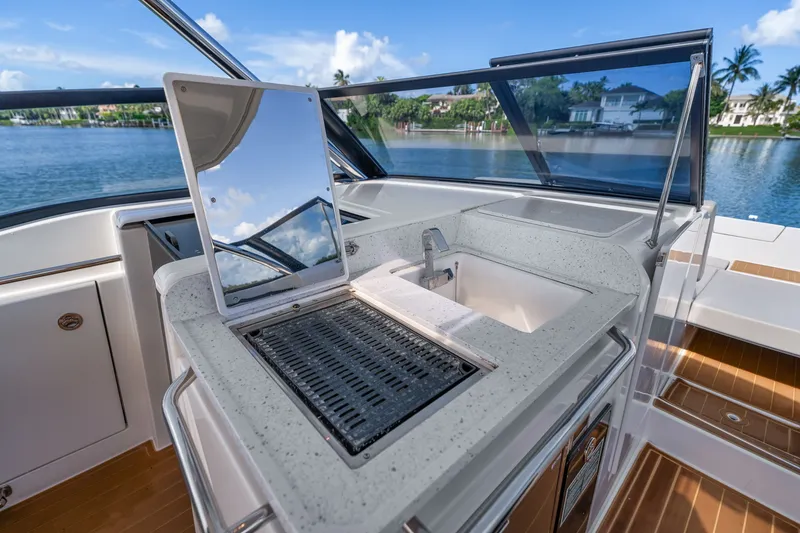 Slide: The Image of Aquila 32 Sport 2023 - 23