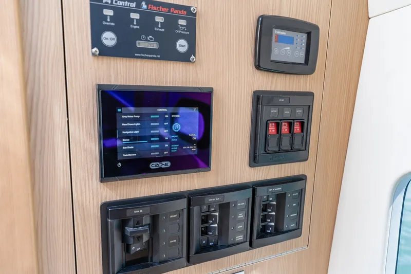 Slide: The Image of Aquila 32 Sport 2023 - 46
