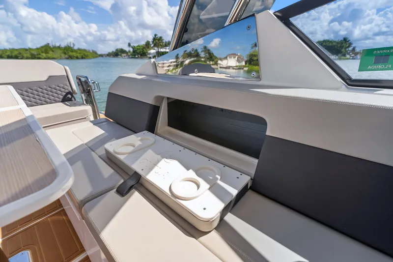 Slide: The Image of Aquila 32 Sport 2023 - 25